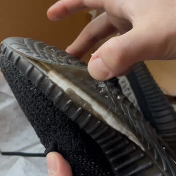 İade Edilen Ayakkabının Hasar Görmesi Ve İç Tabanlarının Kaybolması