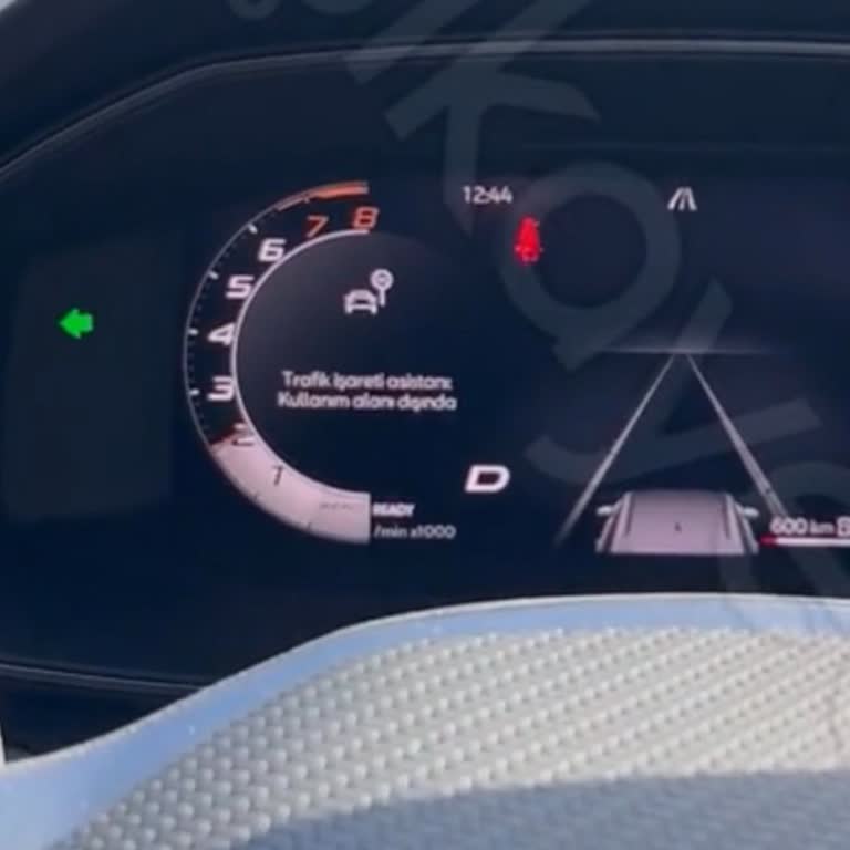 2024 Model Leon Cupra'da Tabela Okuma Özelliği Eksikliği