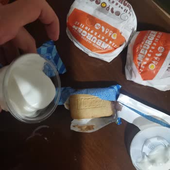 Burger King Siparişte Soğuk Şok Ve Eriyen Dondurmalar