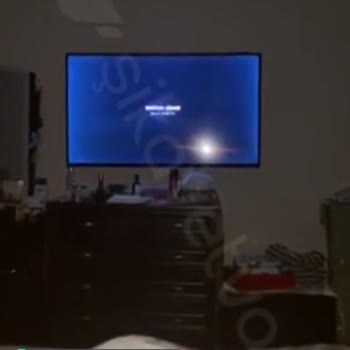 Awox TV Açılmıyor Mahcubuz!