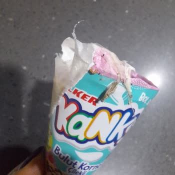 Ülker Çikolata Skandalı: Kurtlu Ürün Şoku!