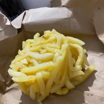 Burger Ve Patates Fiyaskosu