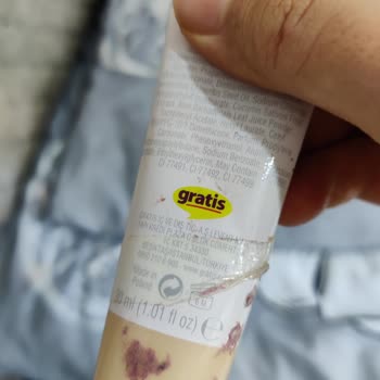 Gratis BB Krem Yüzümü Sivilcelerle Doldurdu