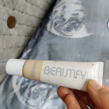 Gratis BB Krem Yüzümü Sivilcelerle Doldurdu