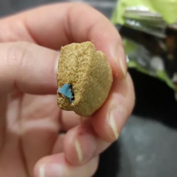 Bebek Bisküvisinde Şok Edici Yabancı Madde!