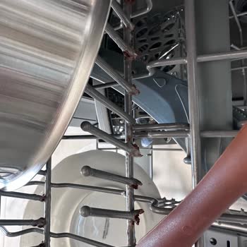 Teka Bulaşık Makinesi Pas Sorunu: Sağlığı Tehdit Eden Kalitesizlik