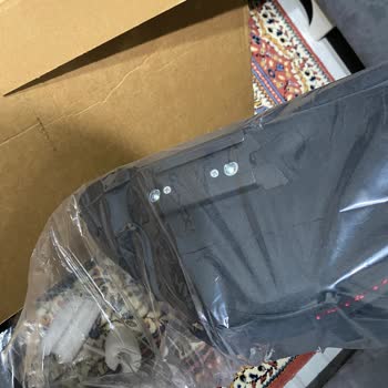 Eksik Vidalar Ve Yanıltıcı Ürün Görselleri