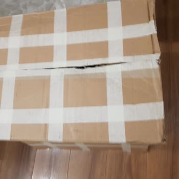 PTT Kargo Kayıp Koli Mağduriyeti: Kışlık Montum Nerede