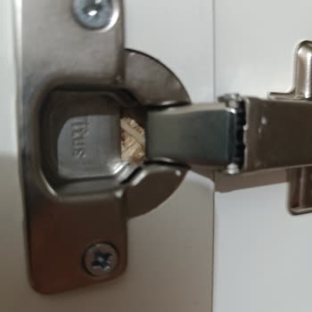 Yanıltıcı Ürün Tanıtımı Ve Kalitesiz Malzeme