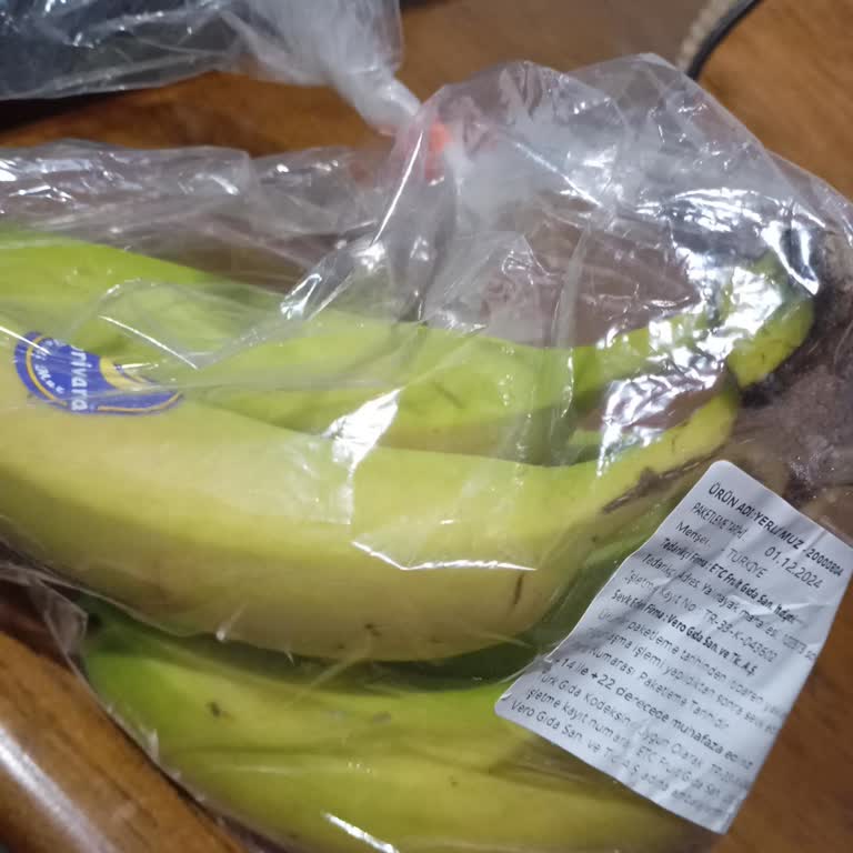 Yeşil Muzların Satışı Ve Para İsrafı