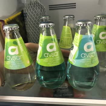 Farklı Renklerdeki Sodalar Ve Yanıtsız Kalan Şikayet