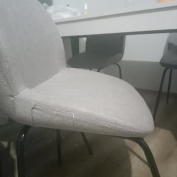 Yanlış Montelenmiş Sandalyeler Ve Ulaşılamayan Müşteri Hizmetleri