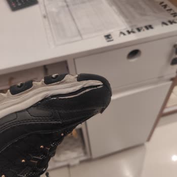 Ayakkabı Sorunu Ve Evrak Eksikliği