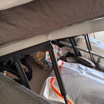 Lova Yatak 36 Günlük Bekleyiş: Kırık Baza Ve Eksik Parçalar