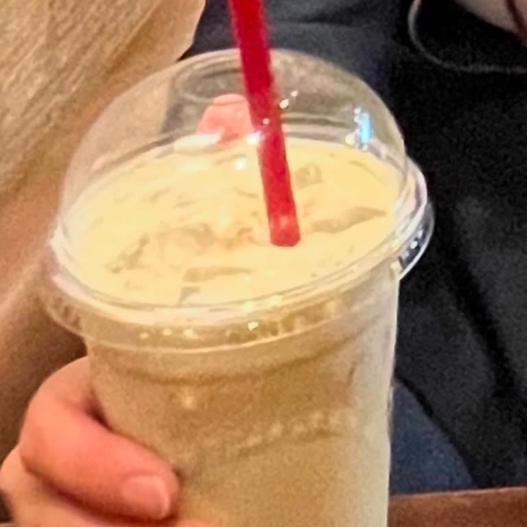 Kahve Dünyasında Kaba Personel Ve Buz Dolu Latte Sorunu