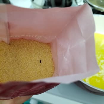 İrmik Paketinde Beklenmedik Misafir