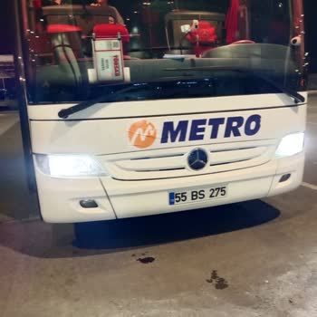 Gece Yarısı Otobüs Değişikliği Ve Yolcu Güvenliği Endişesi