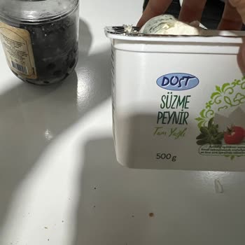 Dost Süt BİM'den Alınan Süzme Peynirde Küf Sorunu