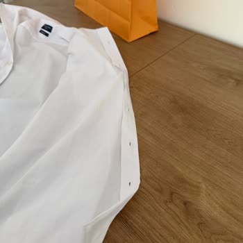 Leke Ve Sökük Gömlek Mağduriyeti