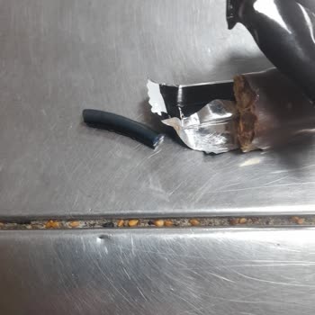 Eti Maximus Çikolatada Plastik Sorunu Ve İletişim Eksikliği