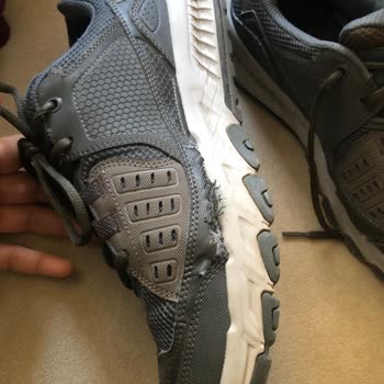 Skechers Ayakkabıda Kalite Sorunu Ve İlgisizlik