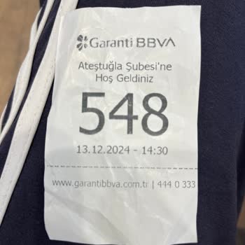 Garanti Bankası'nda Bekleme Ve Personel Sorunu