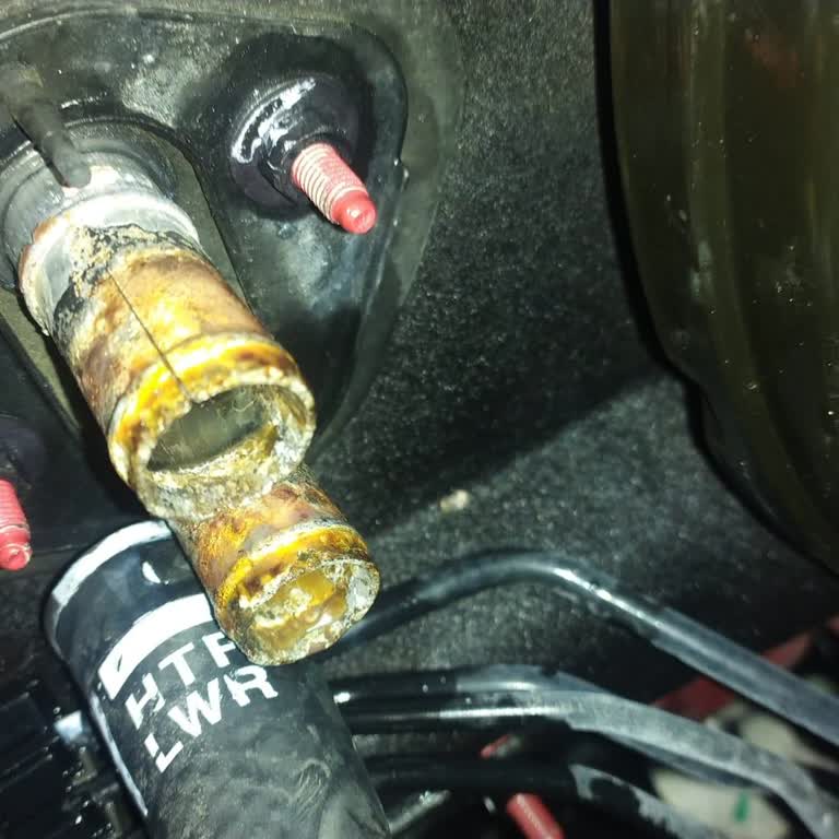 Hyundai Servisinde Hayal Kırıklığı: Antifriz Yerine Çeşme Suyu!