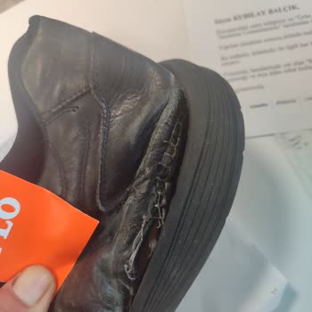 6 Ayda Dağılan Ayakkabı Ve İlgisiz Müşteri Hizmetleri