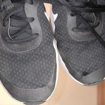 Kısa Sürede Deforme Olan Nike Ayakkabılar Ve Yetersiz Müşteri Hizmeti