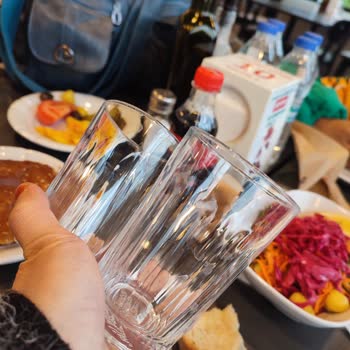 Bakırköy Şubesi: Hizmet Eksikliği Ve Hijyen Sorunları