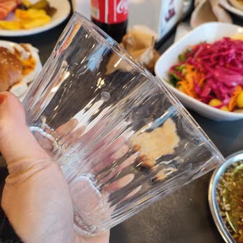 Bakırköy Şubesi: Hizmet Eksikliği Ve Hijyen Sorunları