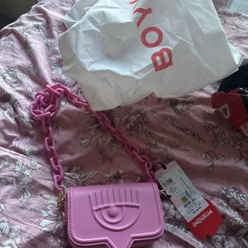 Eksik Ve Özensiz Gönderilen Çanta Şikayeti