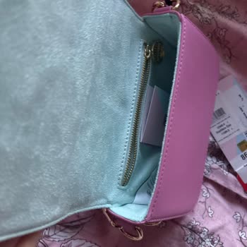 Eksik Ve Özensiz Gönderilen Çanta Şikayeti