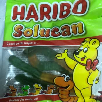 Haribo Solucanlarının Korkunç Kokusu