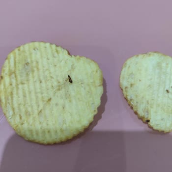 Ruffles Cips Üzerinde Yanmış Cisimler: Çocuk Sağlığı Tehlikede