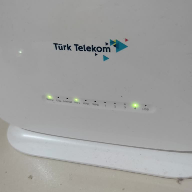 Türk Telekom'un İnternet Kesintisi Ve Yanıltıcı SMS Sorunu
