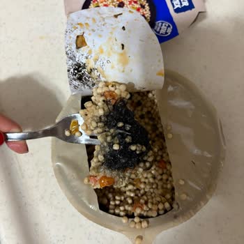 Tat Gıda Ürün Tarihi Geçmemiş Olmasına Rağmen Bozuk Çıktı