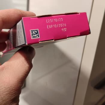 Veet Ağda Bantları: Çift Bant Sorunu