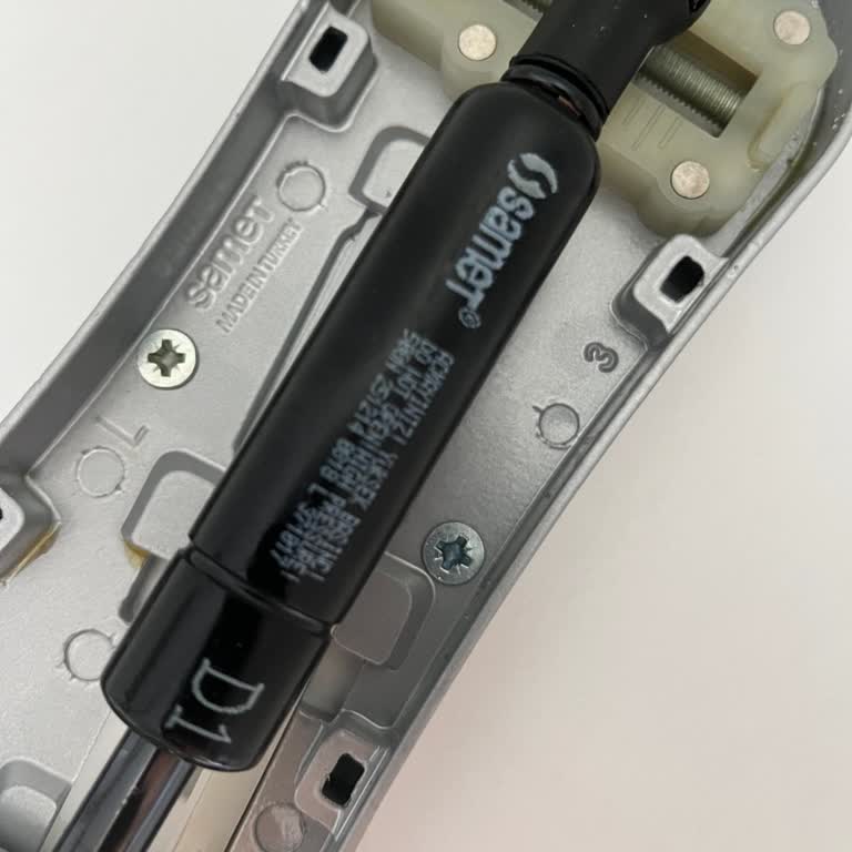 Dolap Kapağı İçin Uygun Piston Bulunamıyor