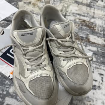 Skechers Kalitesiz Ürün: Markaya Yakışmayan Hızlı Yıpranma