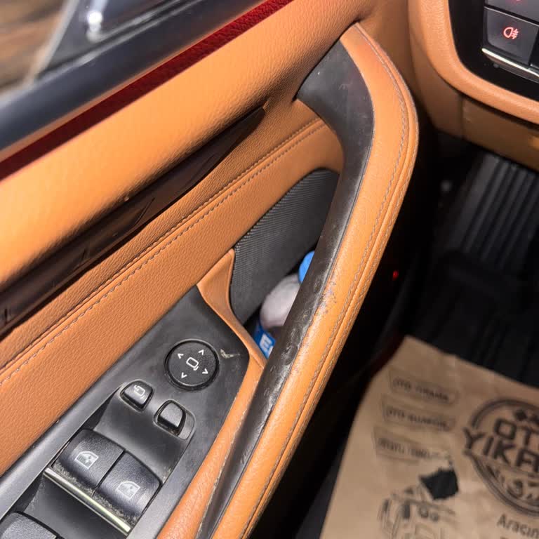 BMW 520i'nin Kalitesiz Plastik Aksam Sorunu