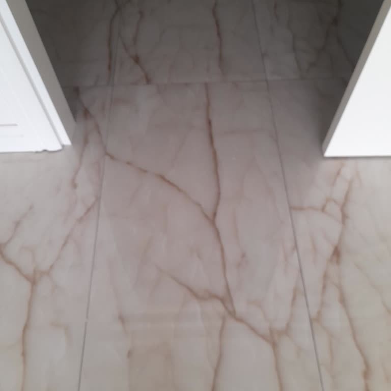 Fayanslardaki Çizikler Her Süpürmede Artıyor