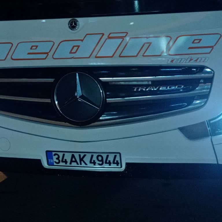 Yanlış Durakta İndirilen Yolcular: Medine Turizm Skandalı