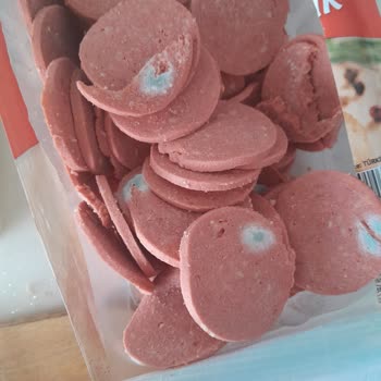 BİM Tombik Dilimli Sucuk Sürekli Küflenmiş Olarak Çıkıyor Paketten!