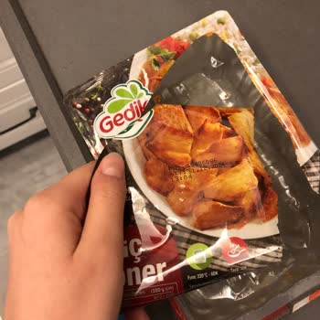 Gedik Markasından Gelen Çiğ Tavuk Döner Şikayeti