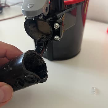 Bosch BCS711 Süpürge: Plastik Parça Kırılma Sorunu Ve Yüksek Değişim Ücreti