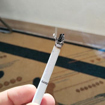 Marlboro Edge Sigarası Kalitesizleşti, Paramız Çöpe Gidiyor