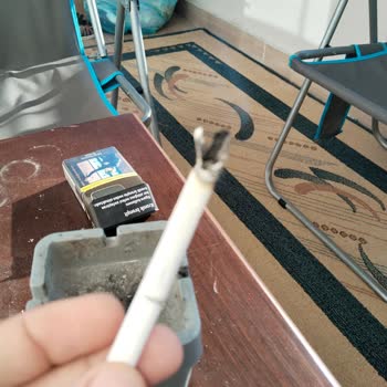 Marlboro Edge Sigarası Kalitesizleşti, Paramız Çöpe Gidiyor