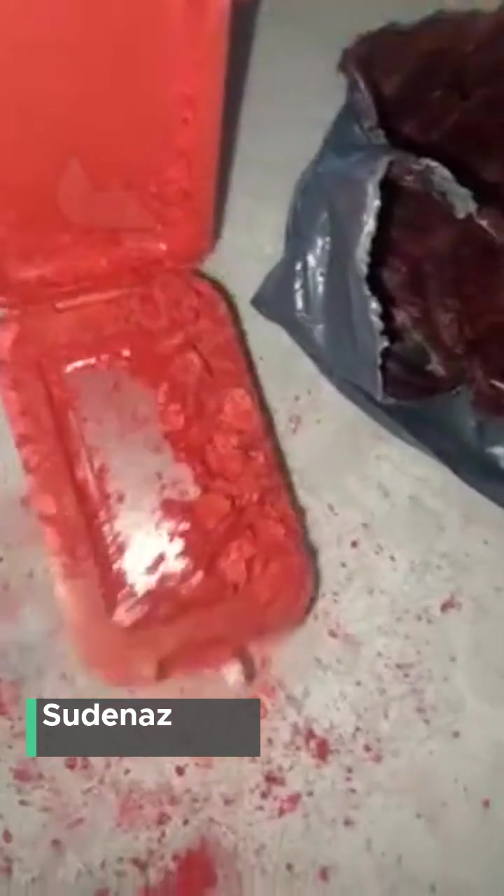 Nyx Professional Makeup Kargomuz Paramparça Geldi! videonun kapak resmi