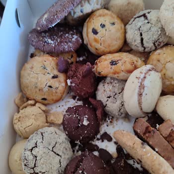 Taşkent Fırın & Cafe Ulukent Şubesi'nde İlgisizlik Ve Hijyen Sorunu